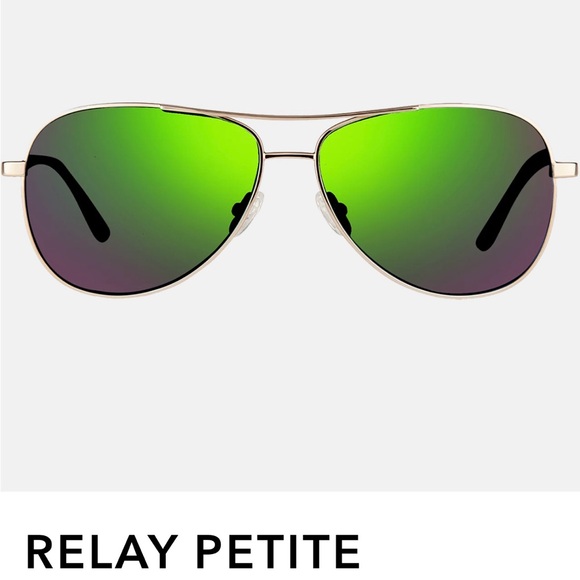 Revo Relay Petite Sunglasses Gold/Evergreen Lenses - Picture 4 of 5